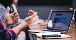 Best 12 Gift Ideas for Employees this Holiday