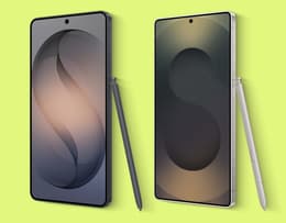 The Galaxy S26 Ultra and Galaxy S25 Ultra side by side.