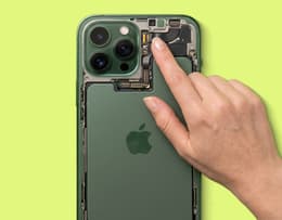 Diagram showing the squeeze area on an iPhone.