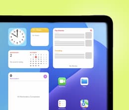 A close-up picture of an Apple iPad Air M1 screen showing app icons