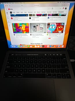 APPLE MacBook Pro 13 2017 i5 - 2,3 Ghz - 8 Go RAM - 256 Go SSD - Gris Sidéral - Reconditionné - Très bon état - Informatique