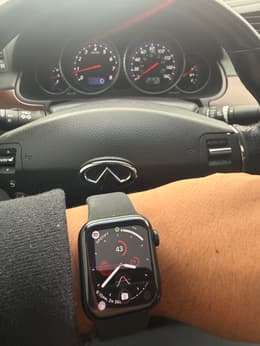 Apple Watch Series SE (2022) GPS Cellular 44 mm Aluminium