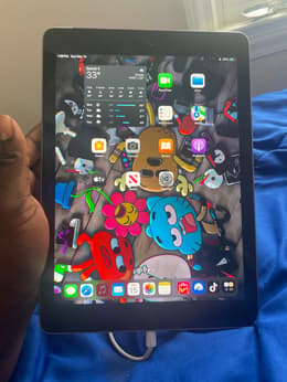 IPad 6e Génération 128 Go Wi-Fi + 4G – Noir – Tablette Apple (9,7 Pouces)