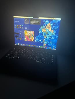 MacBook Air (2022) 13-inch - Apple M2 8-core and 8-core GPU - 8GB