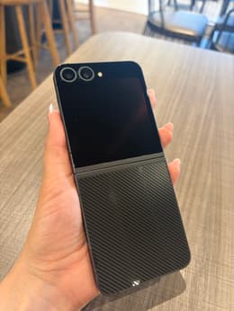 Galaxy Z Flip6 • Unlocked Refurbished | Back Market