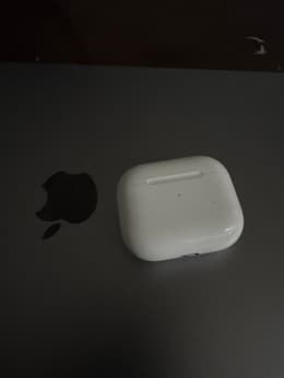 Apple AirPods 3rd gen (2021) - Lightning Charging case | Back Market