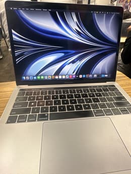 MacBook Pro Retina 13-inch (2019) - Core i5 - 8GB - SSD 512GB