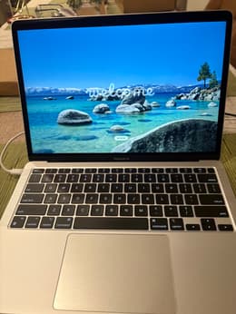 MacBook Air (2020) 13-inch - Apple M1 8-core and 7-core GPU - 16GB