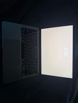 MacBook pro 13インチ 2022 24GB 512GB 管3887 Amazon.com: 2022 Apple MacBook Pro Laptop with M2 chip: 13-inch