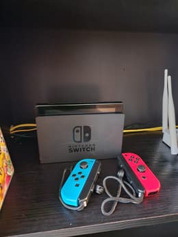 Switch 32GB - Red/Blue | Back Market