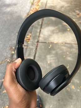 Beats Solo 3 Wireless on-ear headphones MX432LL/A Headphone