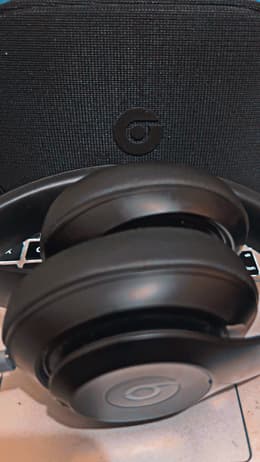 Beats Studio Pro Noise cancelling Headphone Bluetooth with