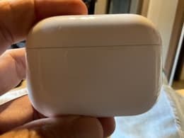Apple AirPods Pro 3rd gen (2025) - MagSafe (USB-C) Charging case