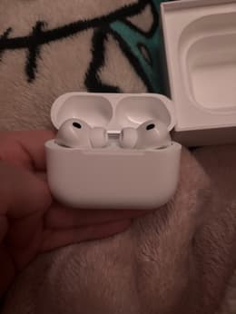 Apple AirPods Pro 3rd gen (2025) - Wireless (USB-C) Charging case