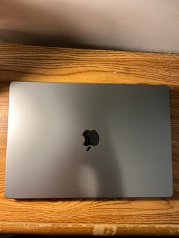 MacBook Pro (2023) 16-inch - Apple M2 Pro 12-core and 19-core GPU