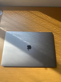 美品 Retina 16 MacBookPro 2019 i7 32G 512G MacBook Pro Retina 16-inch (2019) - Core i7 - 32GB - SSD 512GB