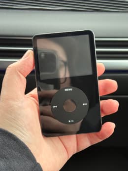 iPod classic 80GB 真っ黒モデル　動作確認済み　オプション有り iPod classic 5 2006 80GB - Black | Back Market
