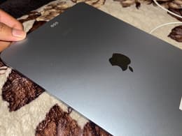 iPad Air 6 (2024, M2 series) Refurbished | Back Market