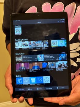 iPad 10.2-inches (2020) 8th gen 128 GB - Wi-Fi - Space Gray | Back