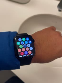 Apple Watch Series SE 1 (2020) GPS 44 mm - Aluminium Space Gray