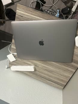 MacBook Pro Retina 13-inch (2019) - Core i5 - 8GB - SSD 512GB