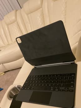 iPad Magic Keyboard (iPad not included) 12.9