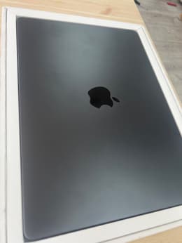 MacBook Pro (2024) 16-inch - Apple M4 Pro 14-core and 20-core GPU