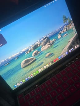 MacBook Pro (2023) 14-inch - Apple M2 Pro 10-core and 16-core GPU