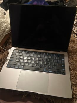 MacBook Pro (2023) 16-inch - Apple M3 Pro 12-core and 18-core GPU