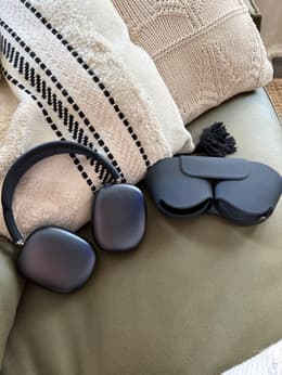 Apple AirPods Max 1st gen (2024) - Midnight | Back Market