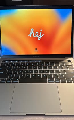 美品 MacBook Pro 13インチ Retina 8GB SSD128GB Amazon.com: Apple MacBook Pro (13-inch, 8GB RAM, 256GB SSD Storage