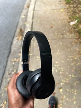 Beats Solo 3 Wireless on-ear headphones MX432LL/A Headphone