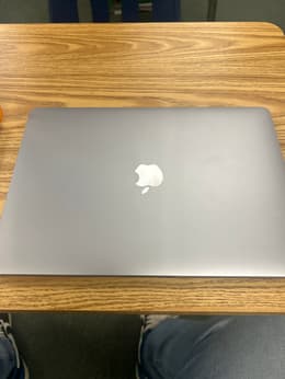 MacBook Pro (2022) 13-inch - Apple M2 8-core and 10-core GPU