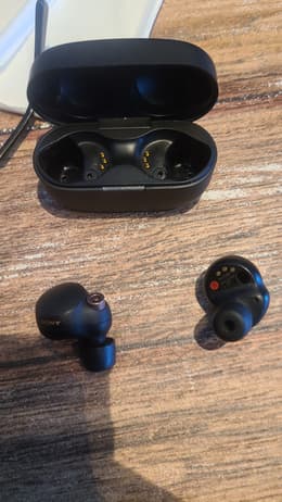 Sony WF-1000XM4 Earbud Noise-Cancelling Bluetooth Earphones