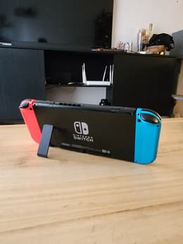 Switch 32GB - Red/Blue | Back Market