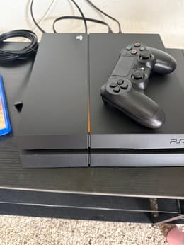 PlayStation 4 500GB - Black | Back Market