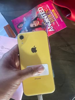 iPhone XR Yellow 64 GB SIMフリー Apple iPhone XR Yellow - 64GB - (Unlocked) A1984 (CDMA + GSM
