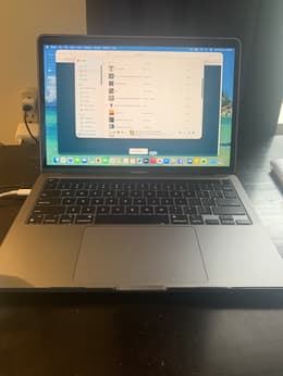 MacBook Pro (2022) 13-inch - Apple M2 8-core and 10-core GPU - 8GB