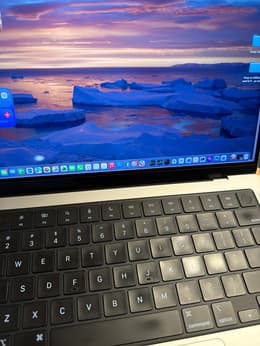 MacBook Pro (2023) 14-inch - Apple M3 Max 16-core and 40-core GPU