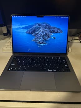MacBook Pro (2021) 14-inch - Apple M1 Pro 8-core and 14-core GPU