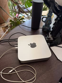 AppleMacmini シルバーM2 256GB 2023モデル Mac mini 2023 M2 8GB 256GB | Macs4You