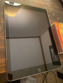 iPad 9.7-inches (2017) 5th gen 32 GB - Wi-Fi + 4G - Space Gray