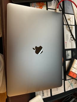 MacBook Air (2020) 13-inch - Apple M1 8-core and 8-core GPU