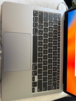 【美品】MacBook Air (RAM8GB／SSD256GB／Corei5) Amazon.co.jp: Apple 13.3 inches MacBook Air with Retina Display