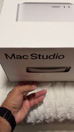 Apple Macstudio2022/M1MAX/メモリ32GB/SSD1TB Amazon.com: Apple 2022 Mac Studio with Apple M1 Max Chip 10-Core