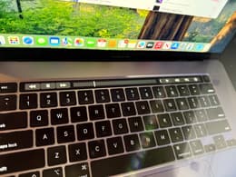 MacBook Pro Retina 16-inch (2019) - Core i7 - 32GB - SSD 512GB