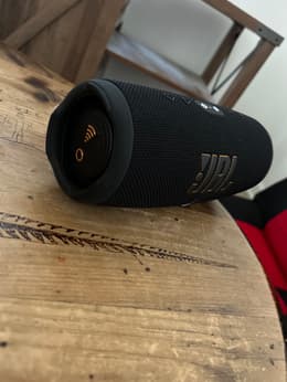 JBL Charge 5 Bluetooth speakers - Black | Back Market