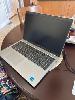 中古良品】Latitude 5520 Core i5 Office2024 中古良品】Latitude 5520