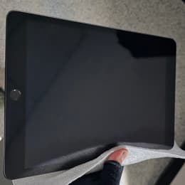 iPad 10.2-inches (2021) 9th gen 64 GB - Wi-Fi + 4G - Space Gray
