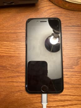 iPhone SE (2022) 128GB - Midnight - Unlocked | Back Market